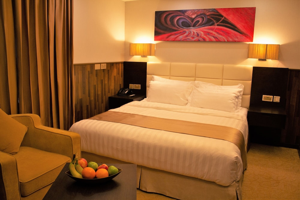 Premium Double or Twin Room, Multiple Beds - Photo 9