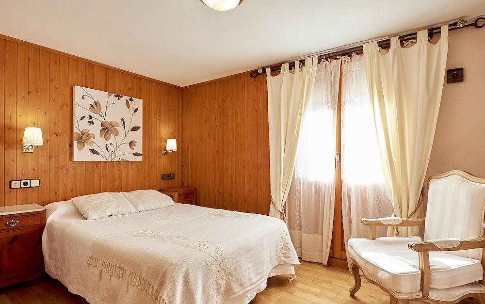 Standard Double Room, Balcony (Exterior)