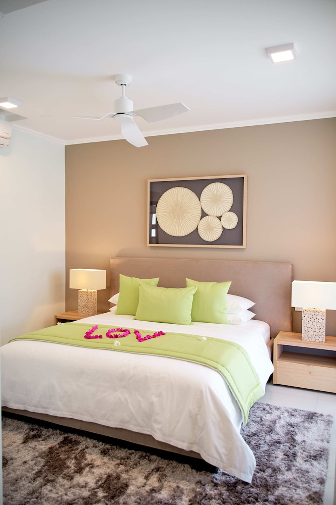 Suite, 3 Bedrooms, Garden View