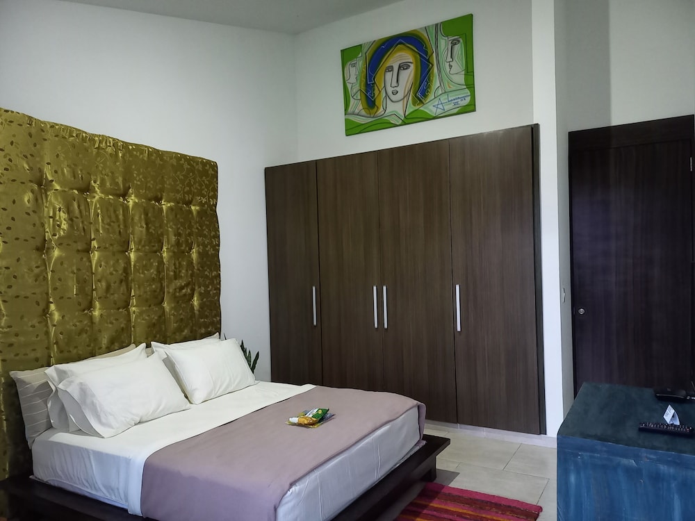 Exclusive Suite, 1 Bedroom, Ensuite, Garden View (Green Gardens) photo 2