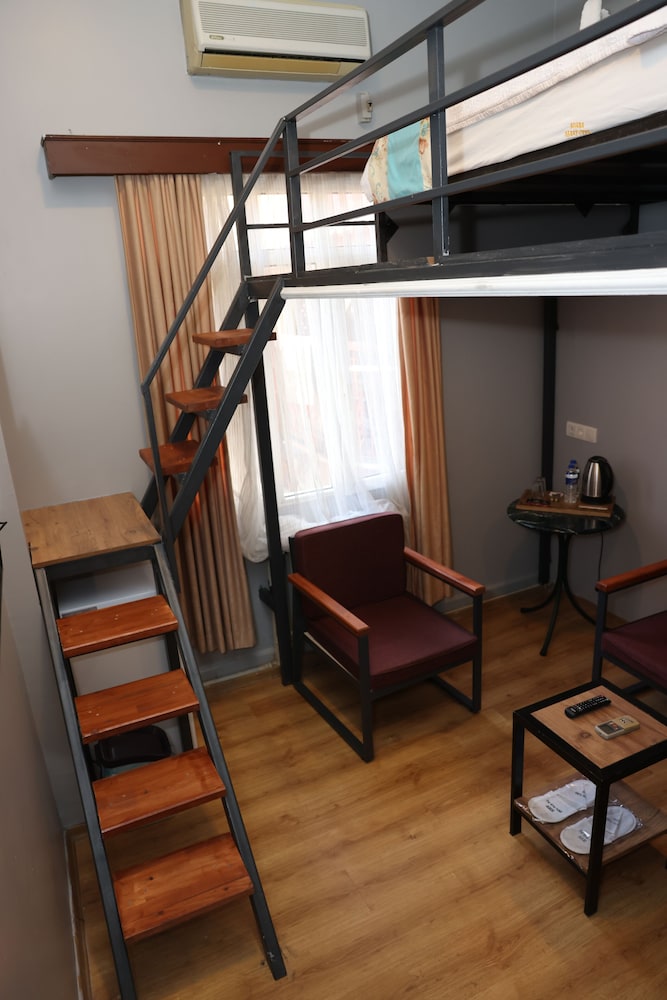 Deluxe Double Room - Photo 16