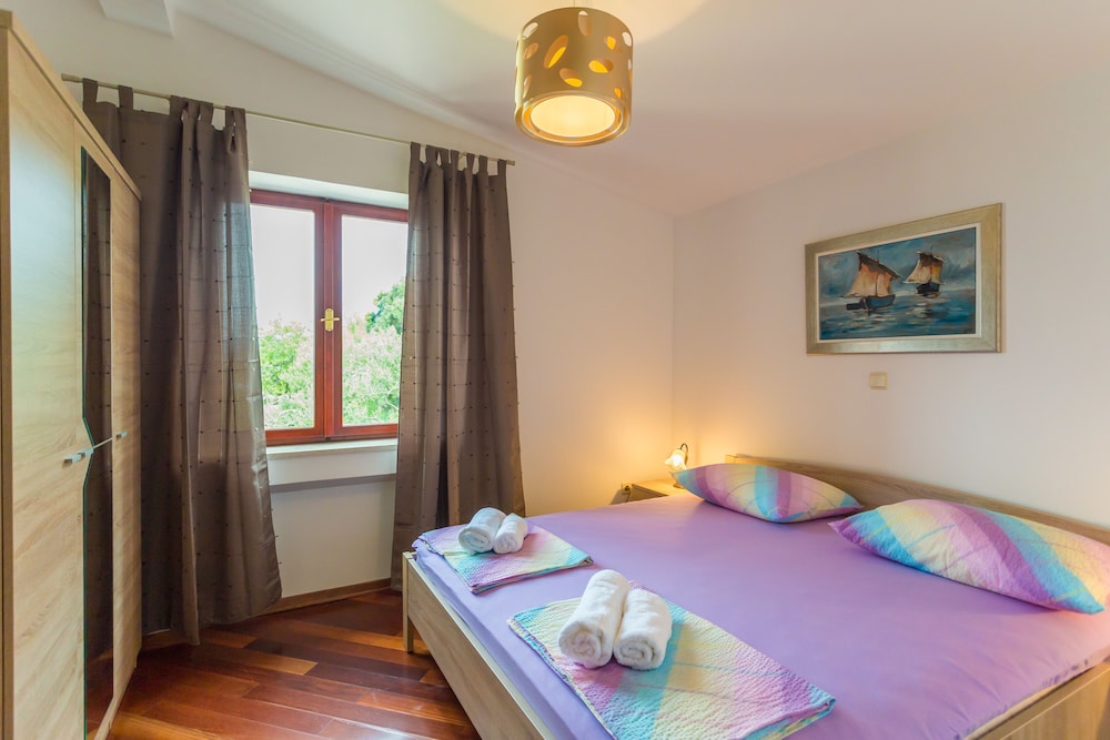 Apartment (Two Bedroom Apartment)