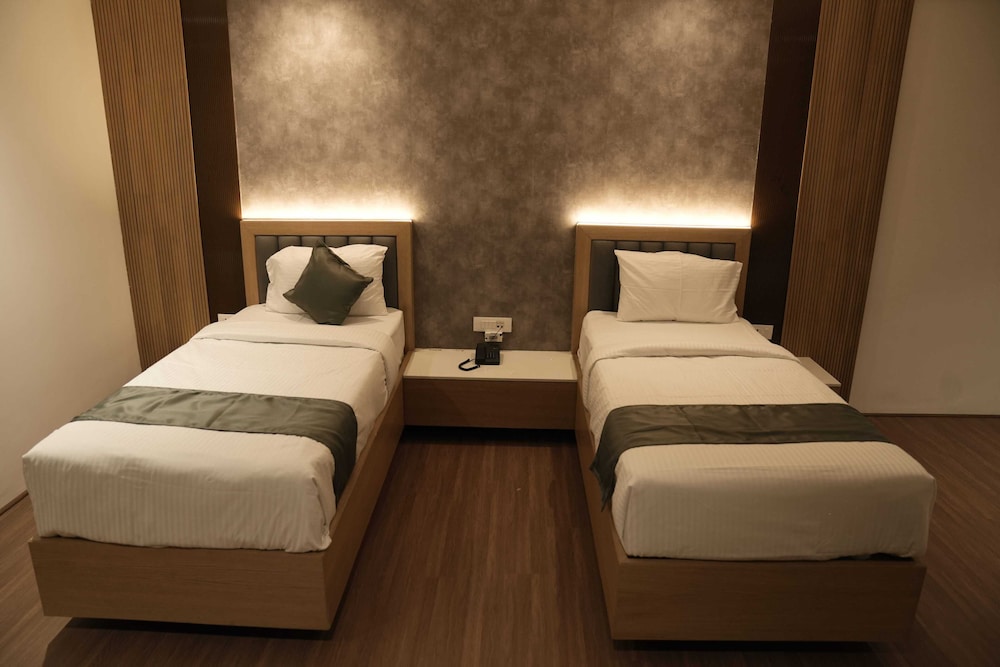Corporate Room