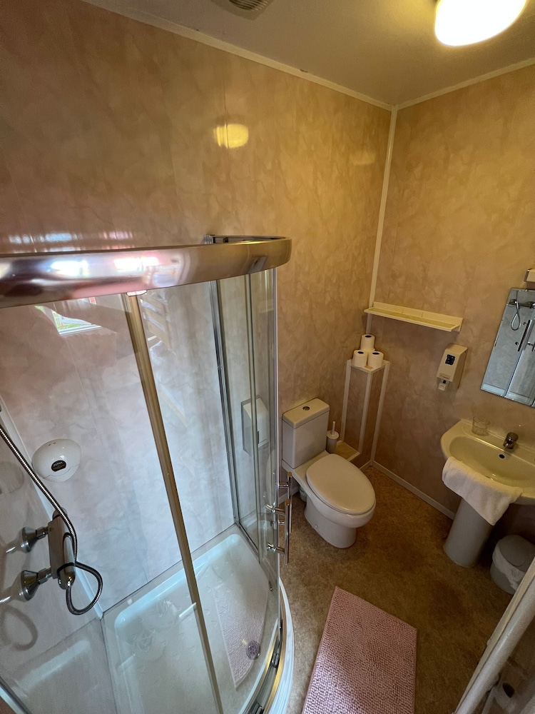 Quadruple Room, Ensuite, Sea View - Photo 4