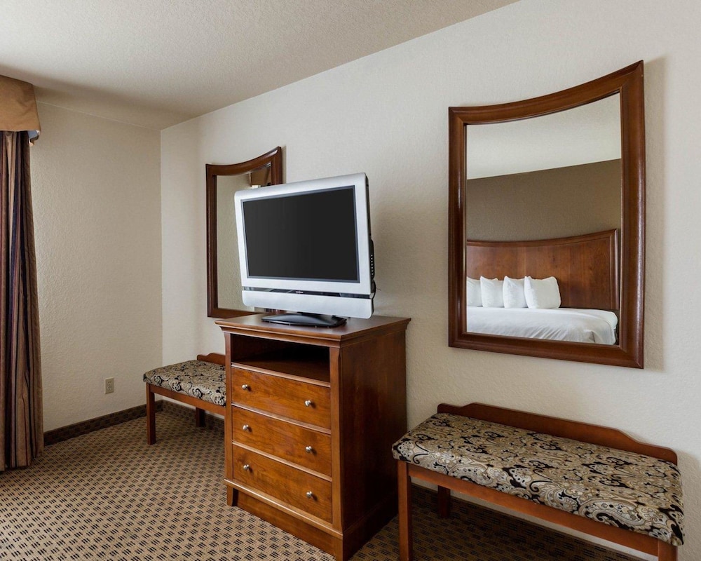 Suite, Non Smoking - Photo 4