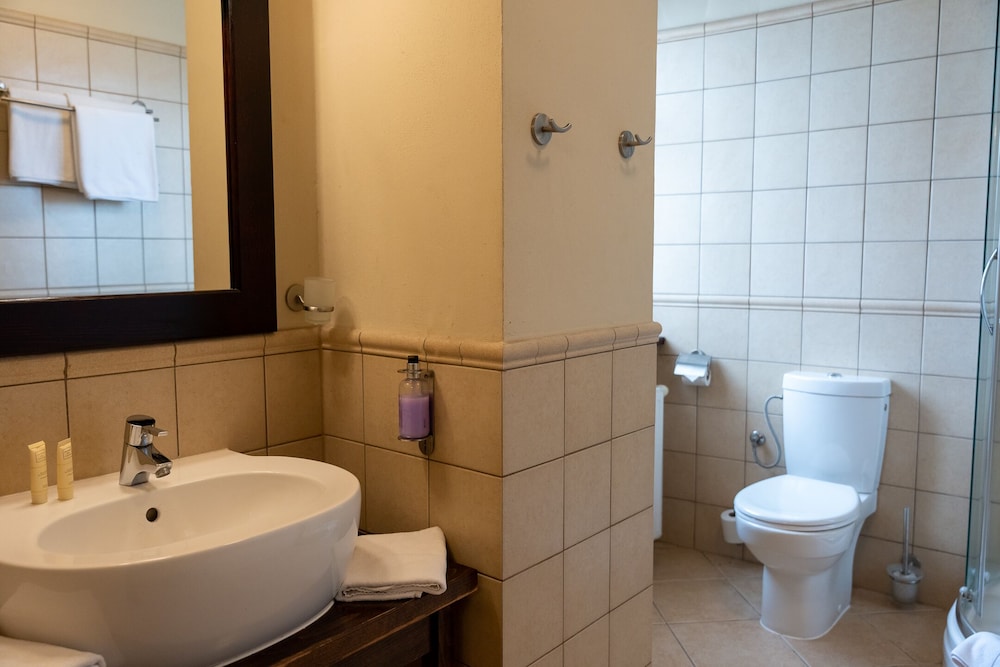 Standard Triple Room - Photo 7