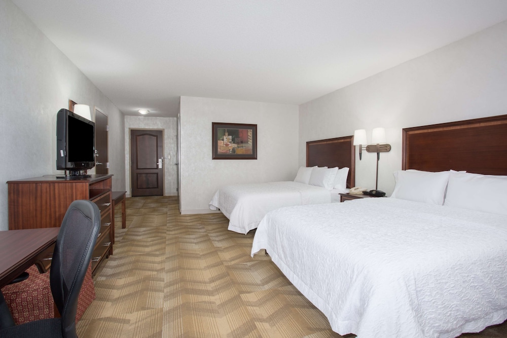 Room, 2 Queen Beds, Accessible, Non Smoking - Photo 1