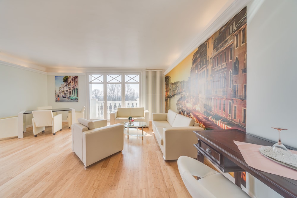 Grand Apartment photo 3