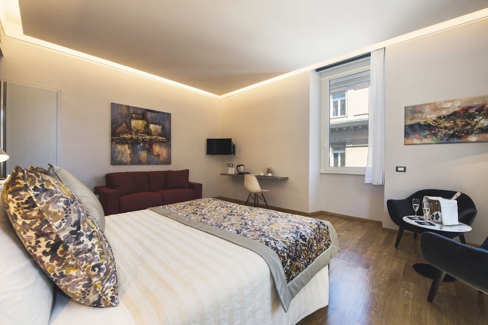 Junior Suite, Ensuite, City View photo 3