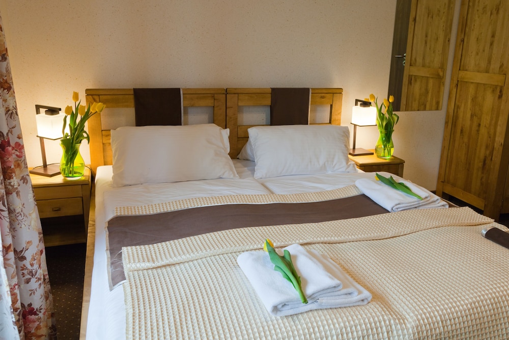 Economy Double or Twin Room, 2 Twin Beds, Accessible, Non Smoking photo 3