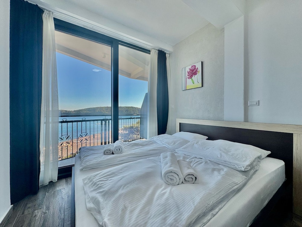 Economy Apartment, Balcony, Sea View
