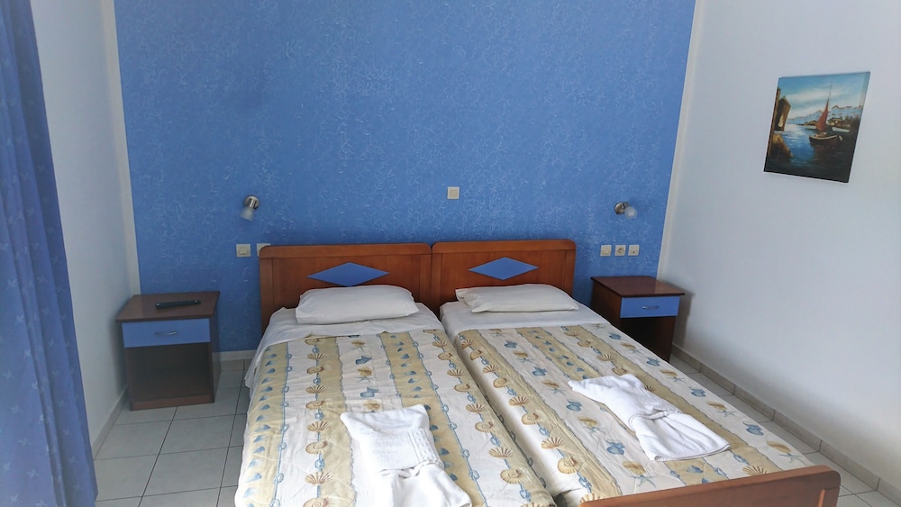 Apartment, 1 Bedroom, Kitchen, Pool View