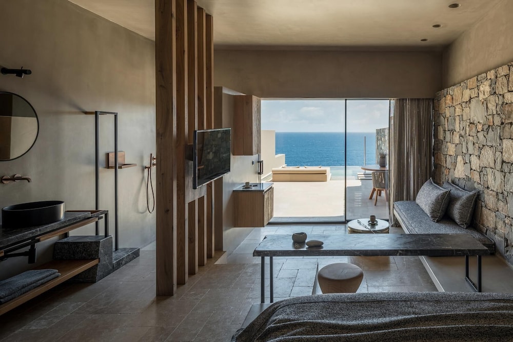 Wave Suites XL (Sea View with private Infinity pool)