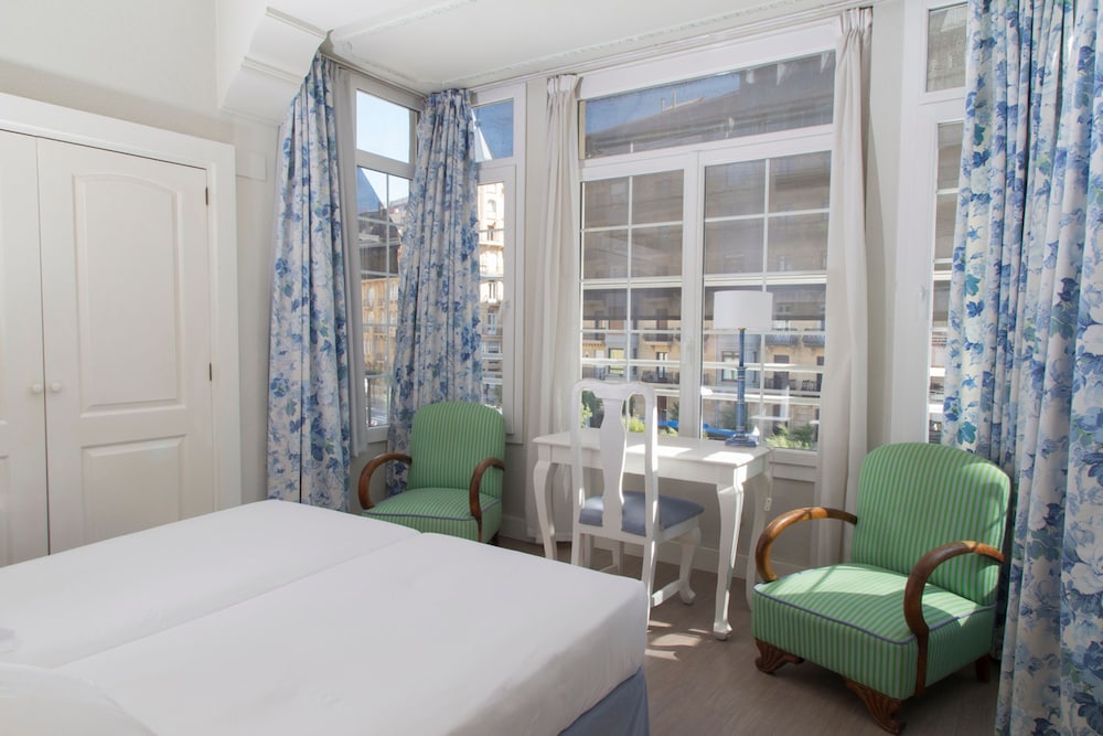 Double Room, City View photo 3
