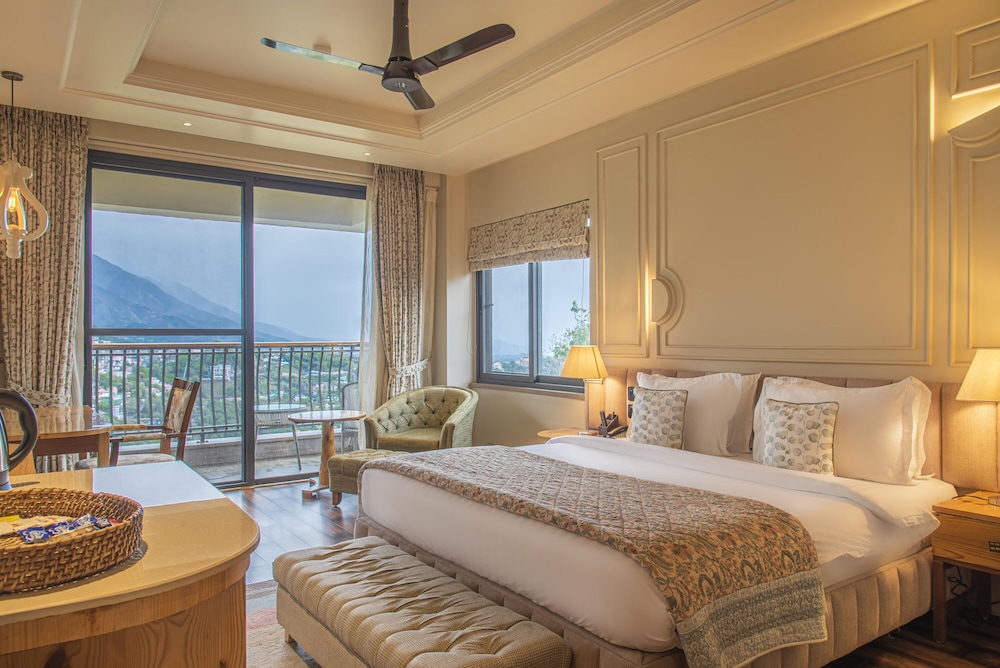 Executive Apartment, 4 Bedrooms, Mountain View photo 1