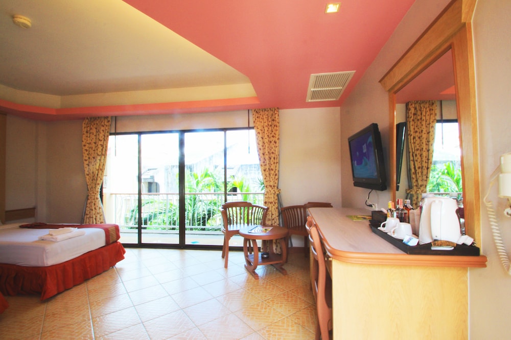 Superior Double or Twin Room - Photo 13