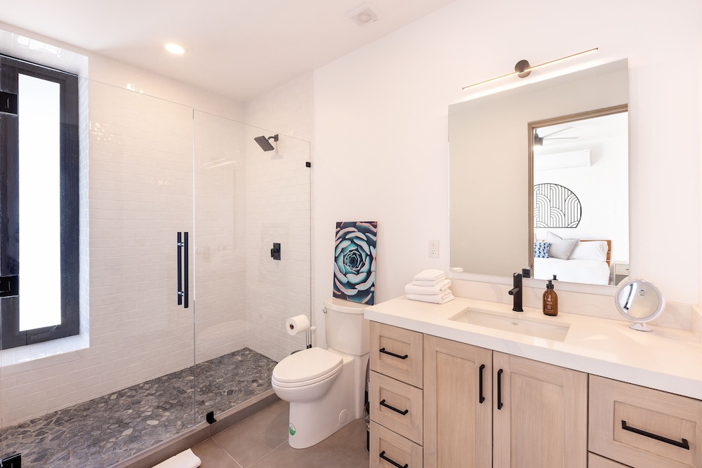 Premium Condo photo 2