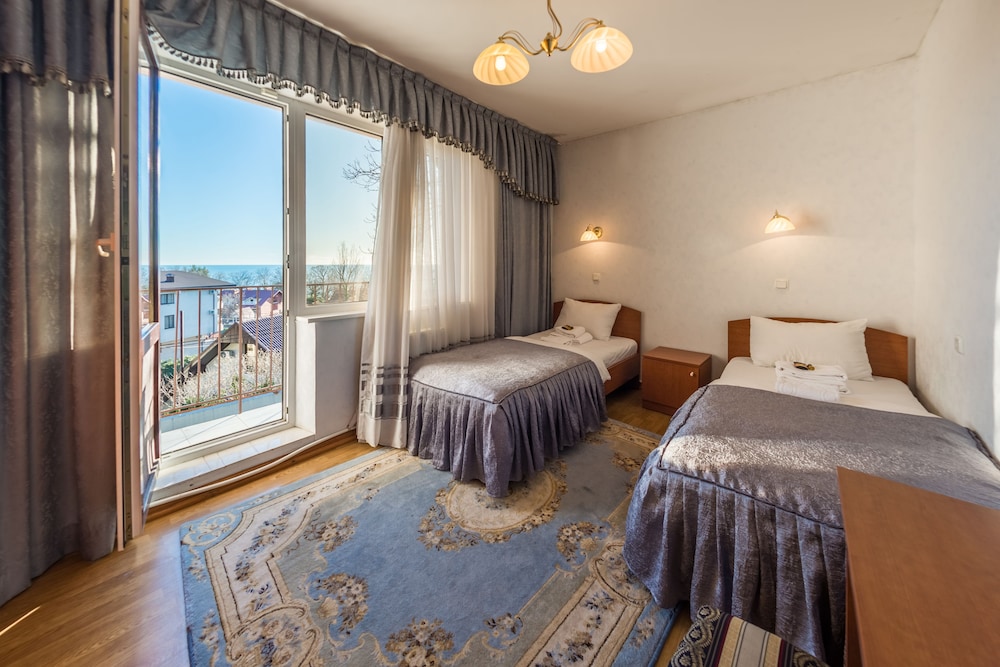 Suite, 2 Bedrooms, Annex Building photo 3