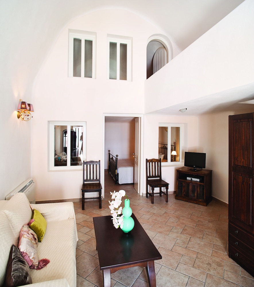 Two Bedroom Maisonette with Caldera View - Photo 1