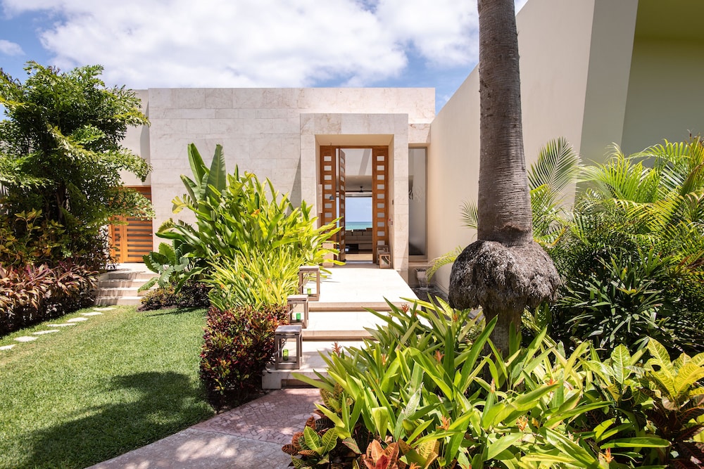 Presidential Suite, Beachfront