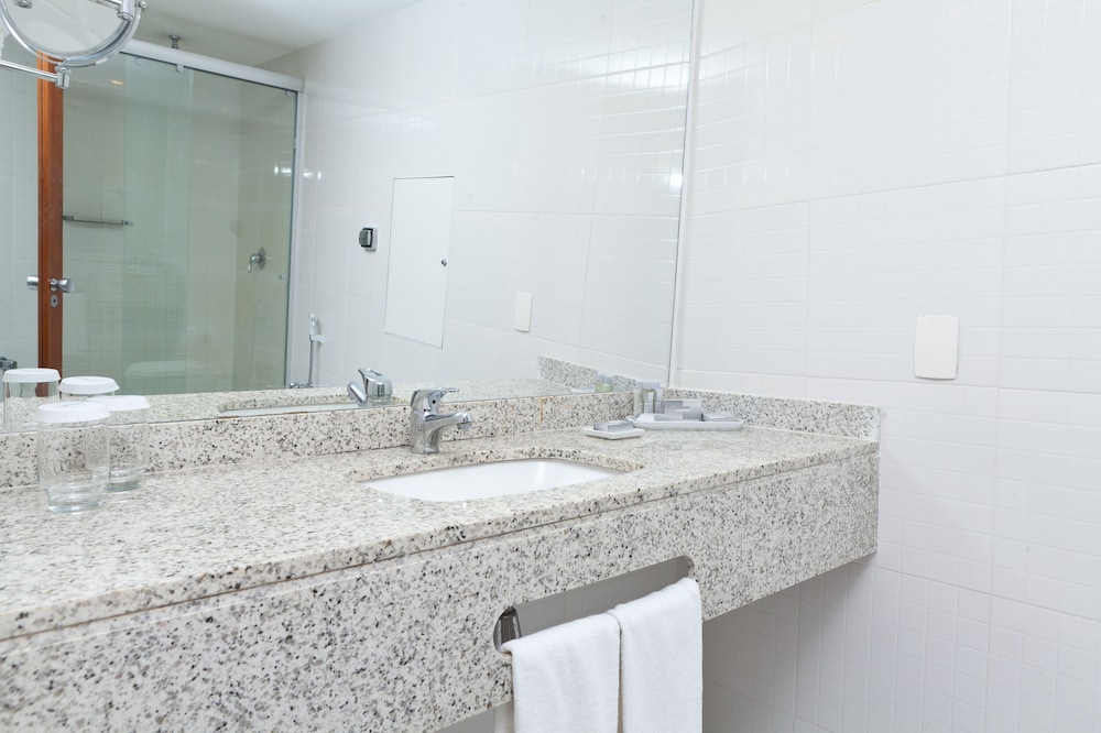 Deluxe Room, Beachside - Photo 11