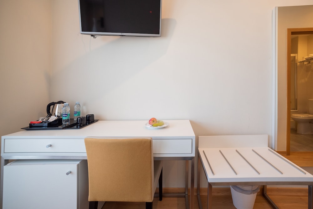 Basic Double Room photo 3