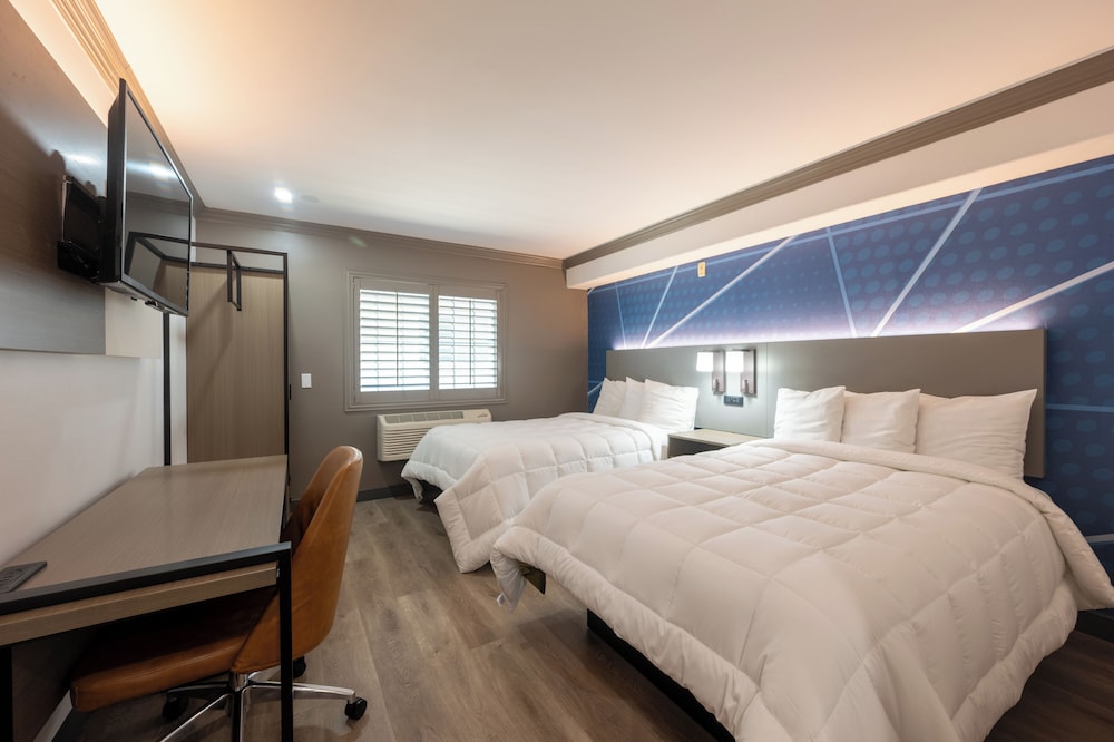 Room, 2 Double Beds, Non Smoking photo 2