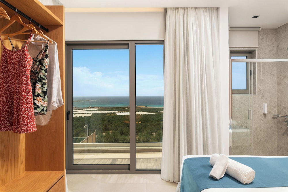 Junior Suite with Private Pool photo 1