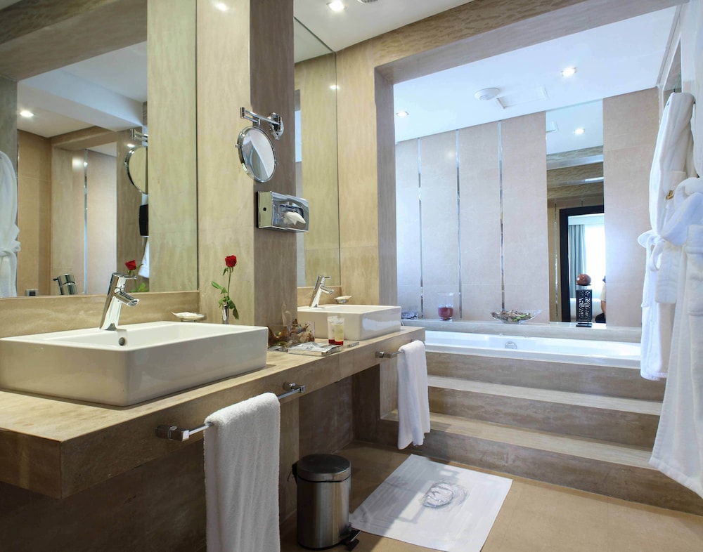 Presidential Suite photo 3