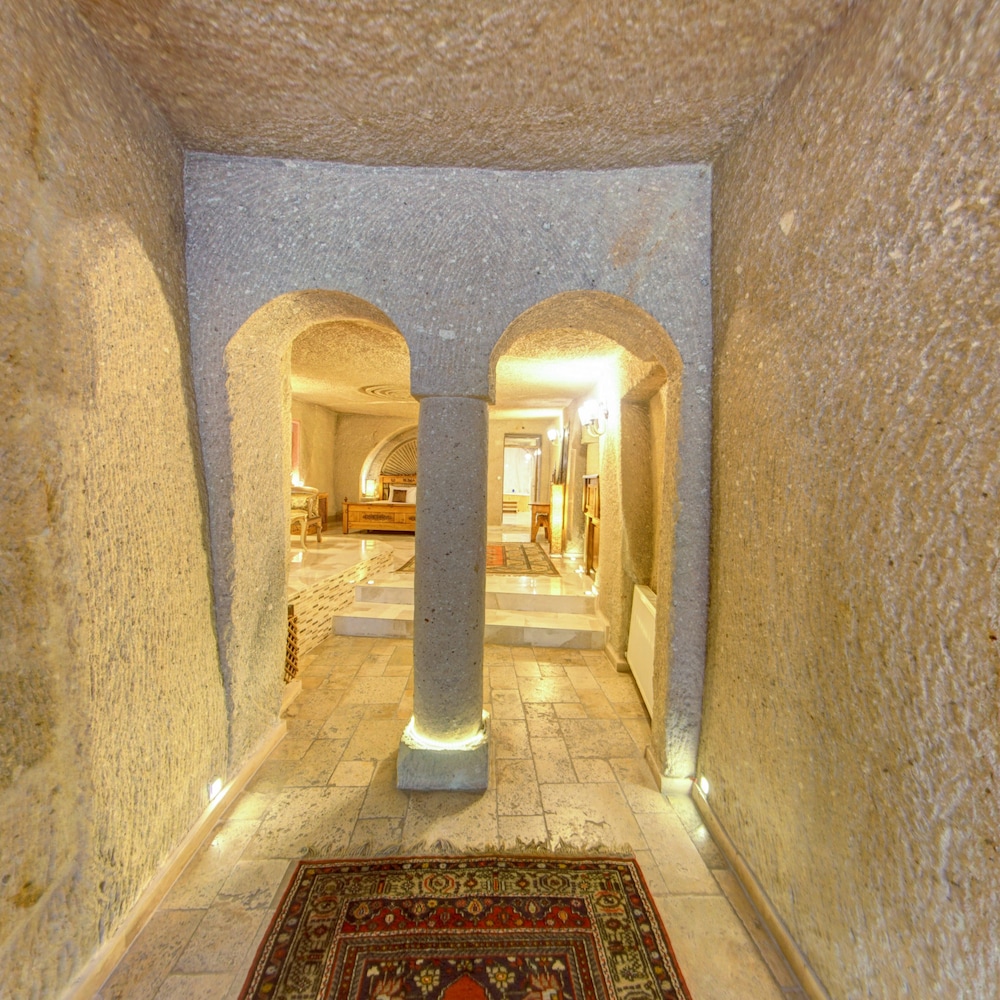 King Suite with Spa Bath and Sauna photo 3