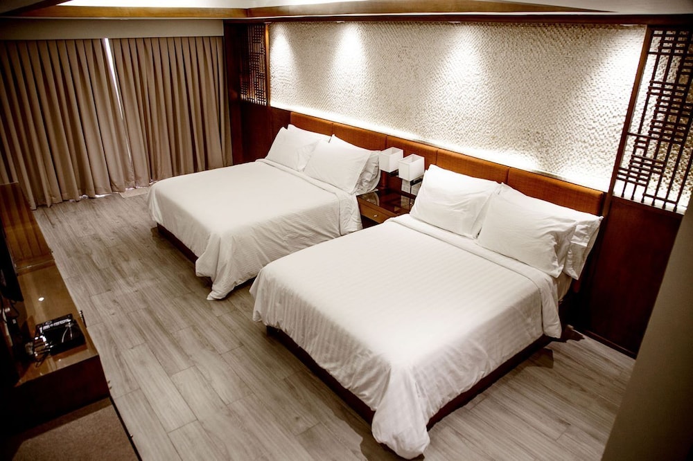 Premier Quadruple Room