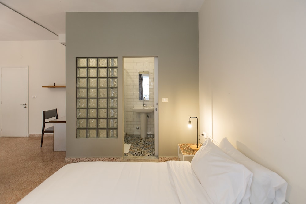 Comfort Studio Suite, Non Smoking photo 2