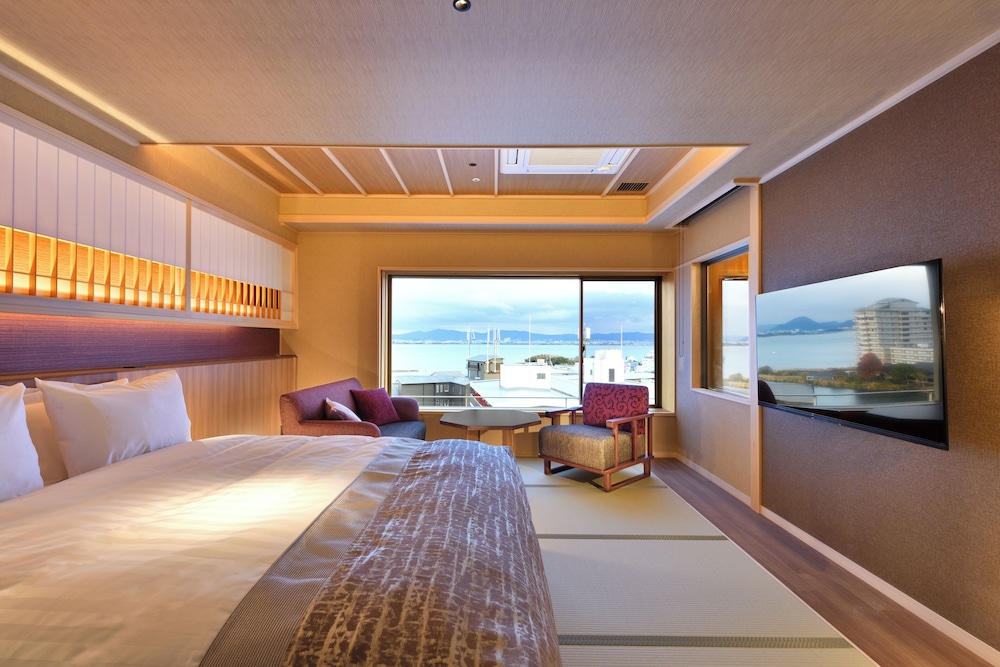 [KAROI Luxury floor] Japanese Style with Open Air Bath, Double Bed, Non Smoking - Photo 1