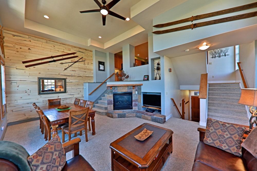 Luxury Townhome