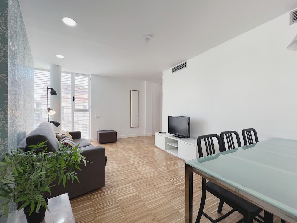 Apartment (2 Bedrooms)