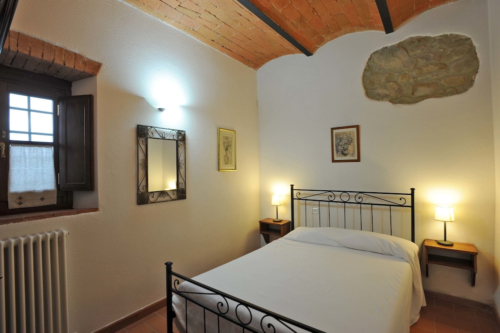 Apartment, 2 Bedrooms, Terrace, Garden View photo 3