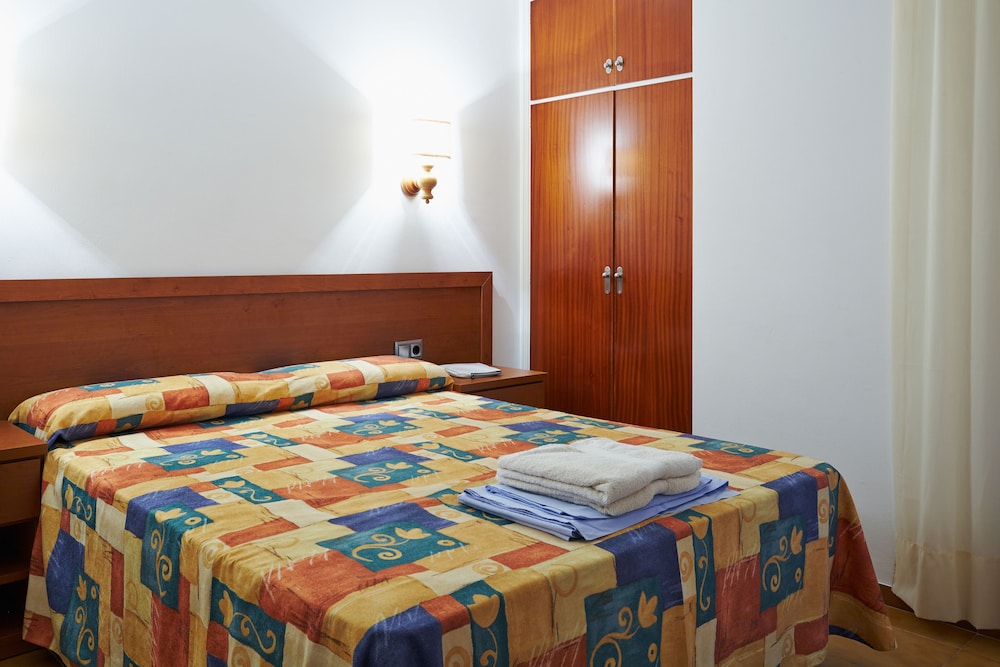Apartment, 2 Bedrooms, Terrace, Beach View (DU 2H 307) photo 2