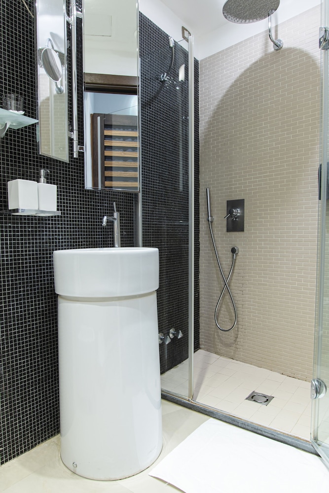 Junior Suite Executive - Photo 10
