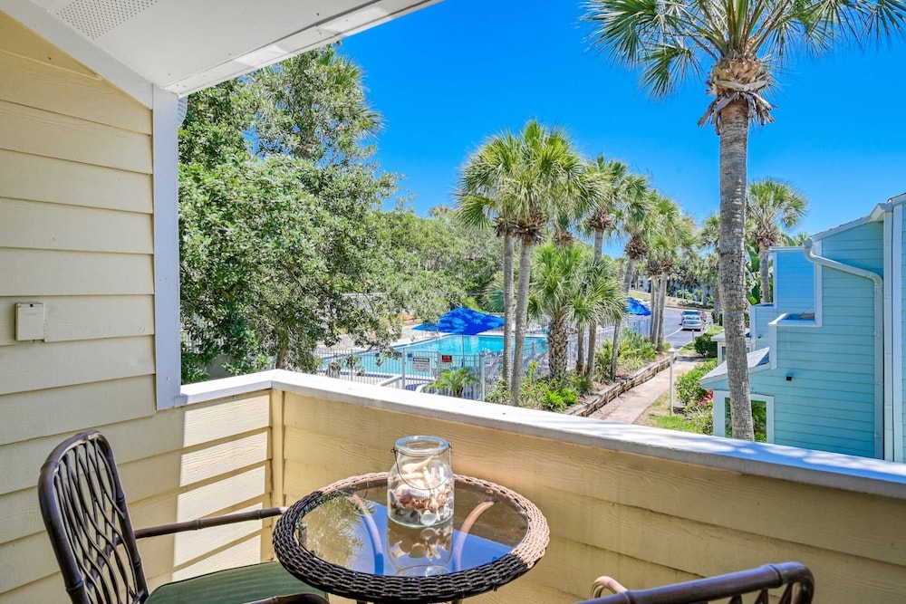 Condo (Sea Turtle Shores)