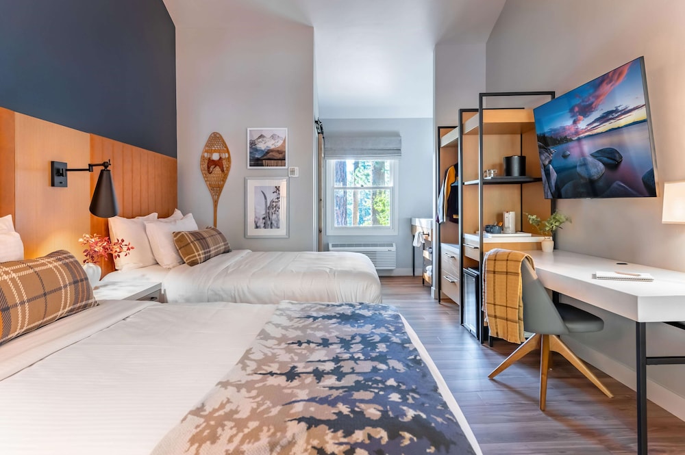 Premium room, 2 queen beds