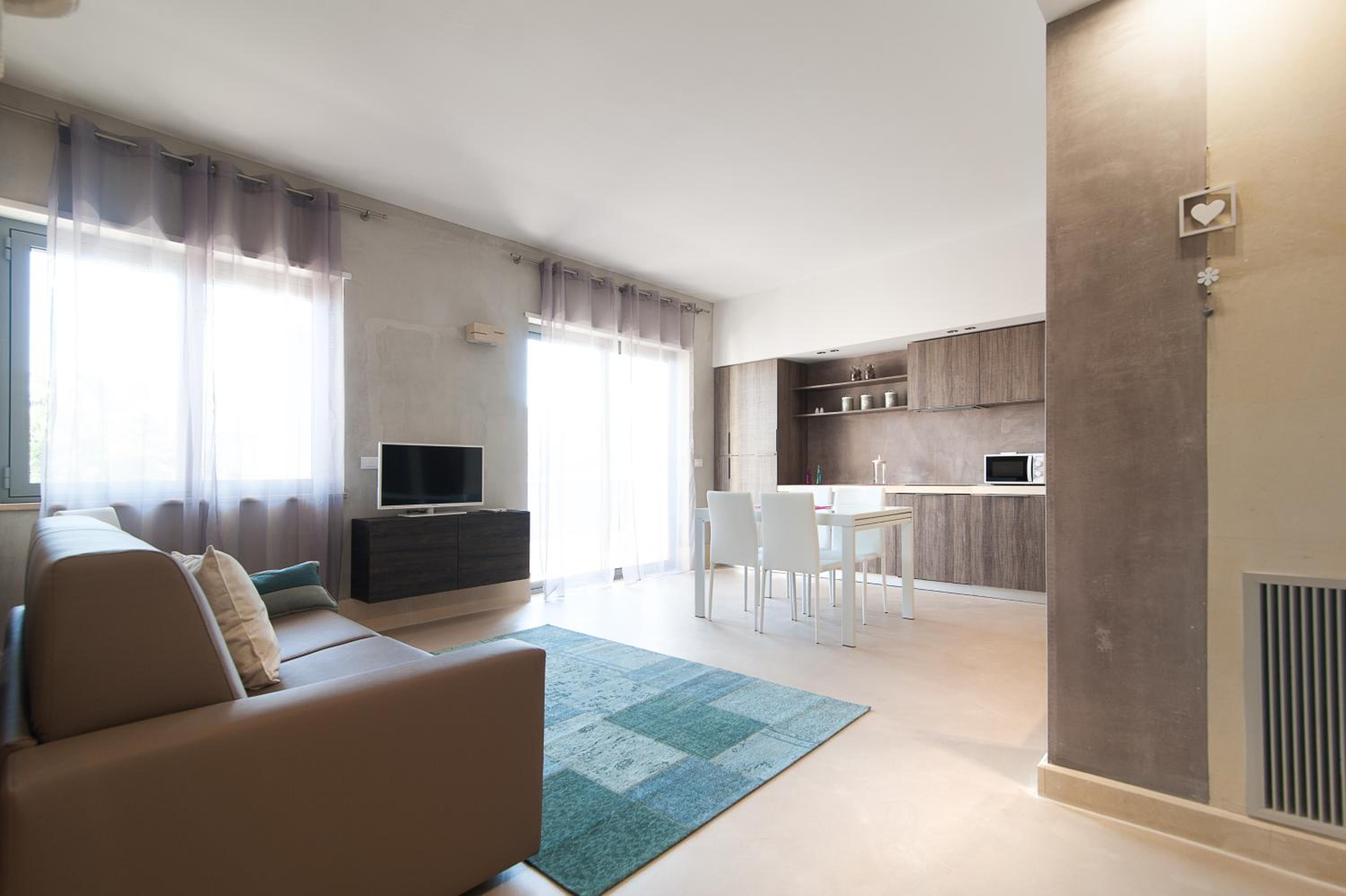 Deluxe Apartment