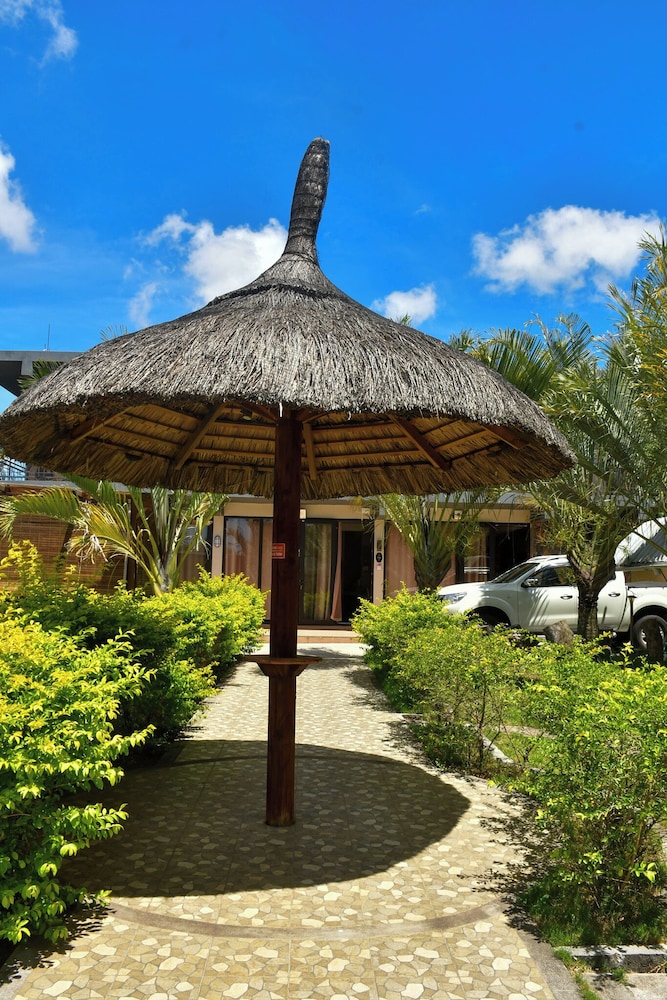 Luxury Villa photo 1