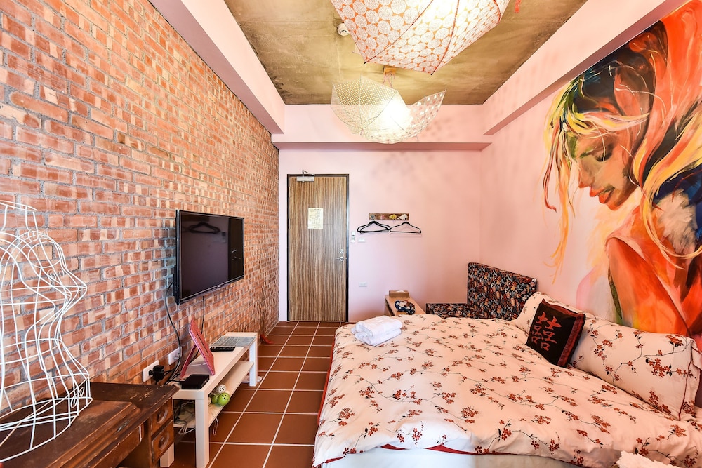 Standard Double Room (with balcony) photo 2