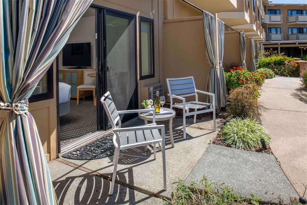Double Queen with Patio or Balcony - Photo 1