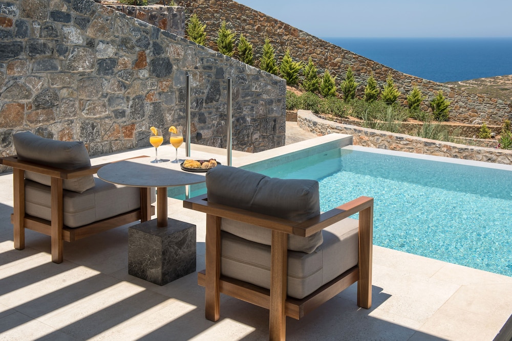 Cave Suite Private Pool with Garden View - Photo 7