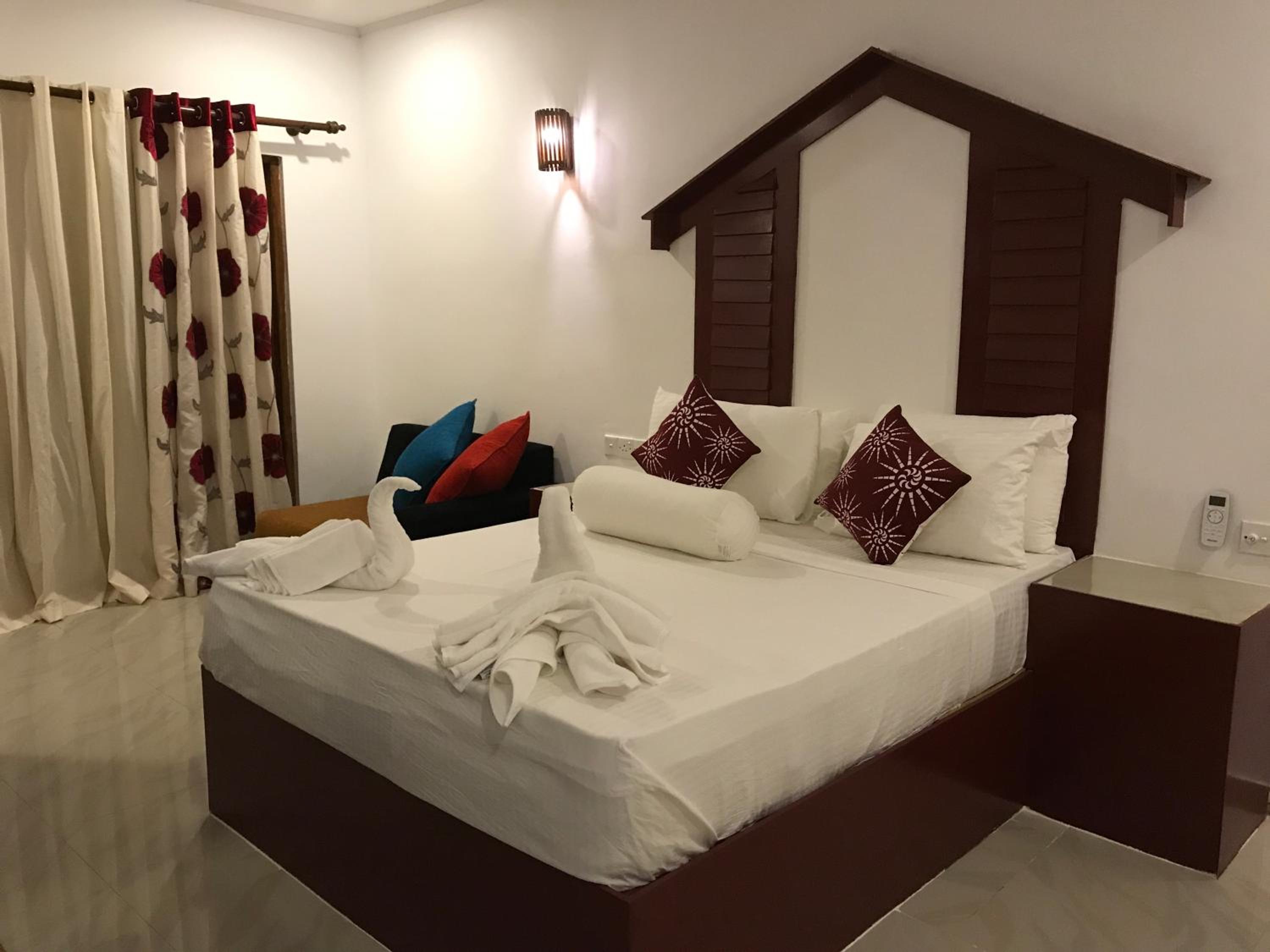 Deluxe Double or Twin Room photo 3