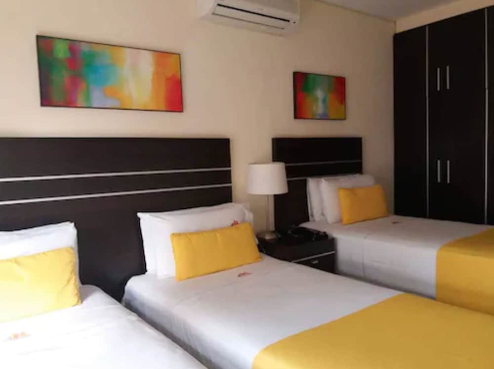 Standard Triple Room, 3 Twin Beds photo 1