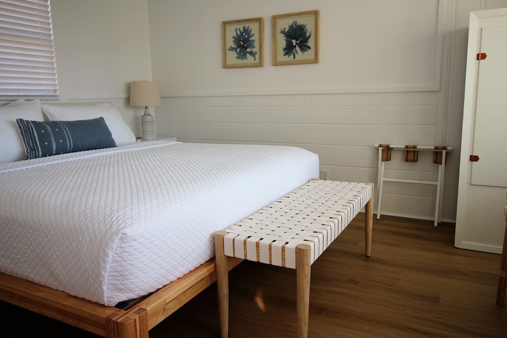 Superior Double Room, 1 King Bed, Ocean View, Ground Floor