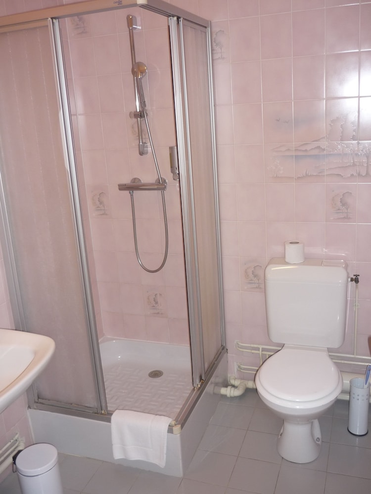Standard Double Room, 1 Bedroom - Photo 2