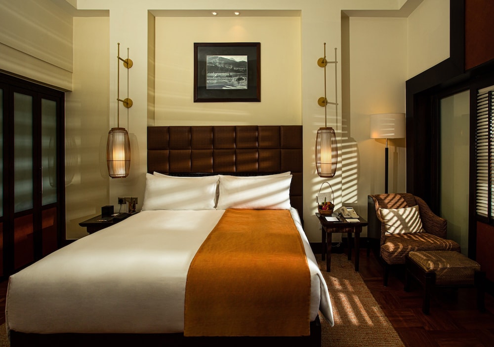 Classic Room, 1 King Bed, City View (Club) photo 3
